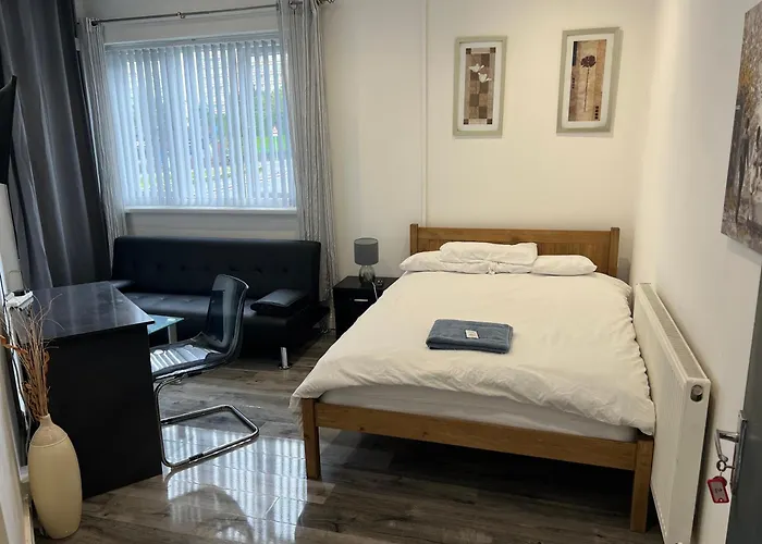 Zams Rooms